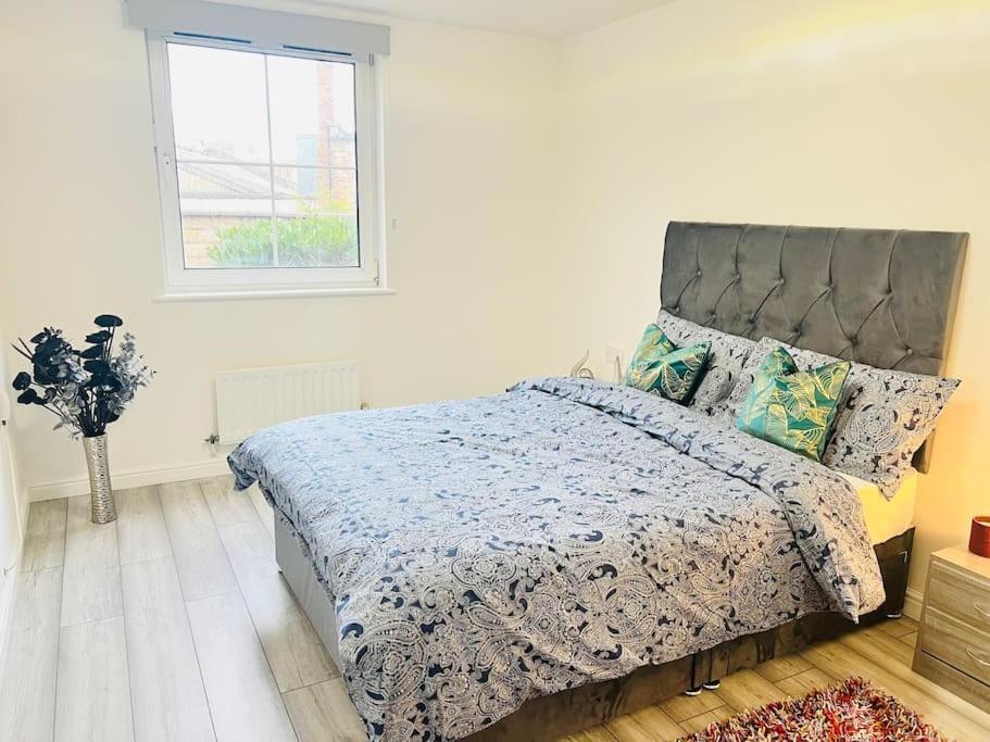 Superb 2 Bedroom Apartment With Free Parking Edinburgh Exterior foto